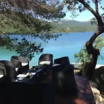 Hotel Luka 2*
