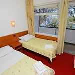 Hotel Luka ホテル Luka