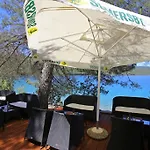 Hotel Luka 2*