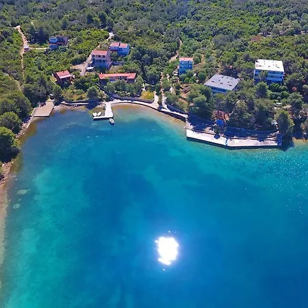 Luka Hotel