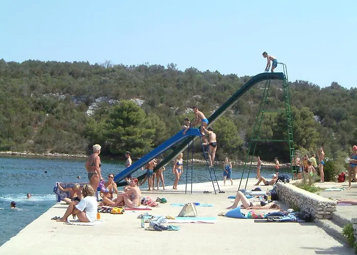 Otel Hotel Luka