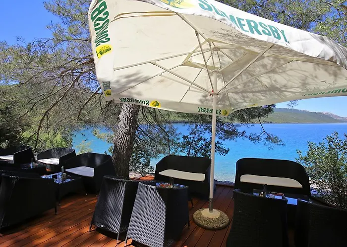 Hotel Luka 2*
