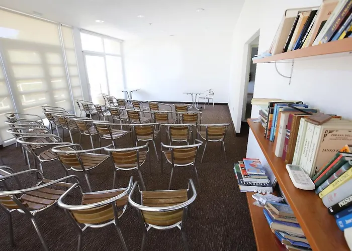 Hotel Luka Ллука