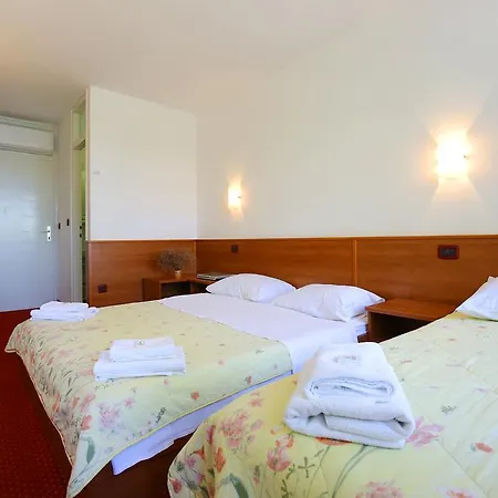 Hotell Hotel Luka
