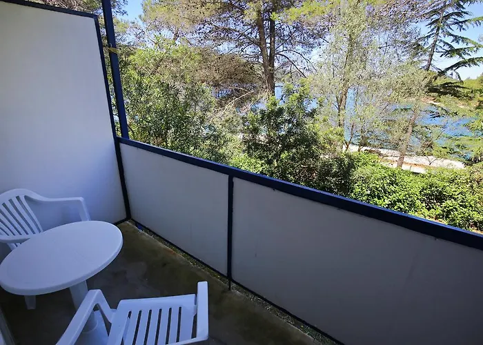 Hotel Luka Hotell 2*